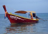 Les croisières et séjours de plongée sont réalisées à partir des bateau locaux et typiquement Thaïlandais du centre de plongée Merlin Divers,